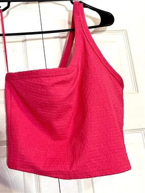 Tavi Textured One-Shoulder Women’s Crop